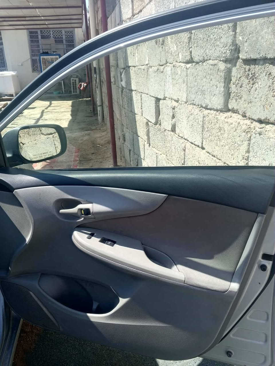 كورلا 2013واردامريكي سياره مال جناي كلش نضيفه ضررها من الخلف سياره حلوه كامله تخم تايرمكينه كيرشرط الضمان باقي اتصل وتدلل *********** او***********
