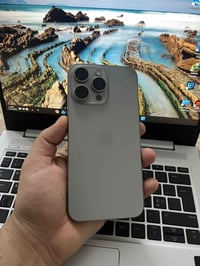 ايفون 15 برو ماكس ذاكره 256 بطاريه 84 تك سيم فقط مبدل شاشه بصمه الوجه ...