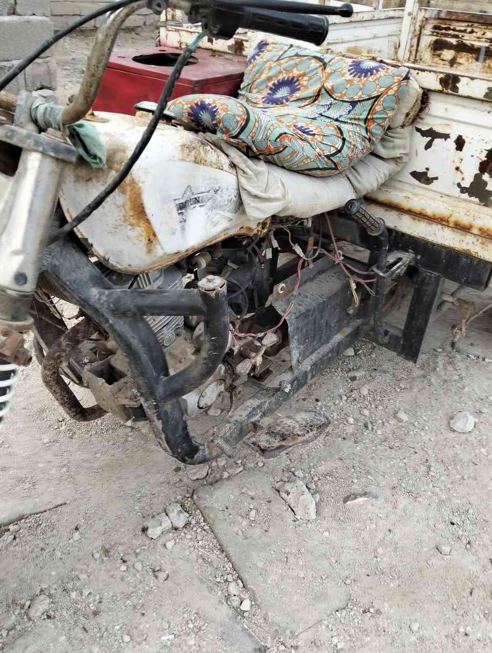 السلام عليكم ستوته للبيع موديل 2014 اوراق مكان ناصريه السعر 600، ***********
