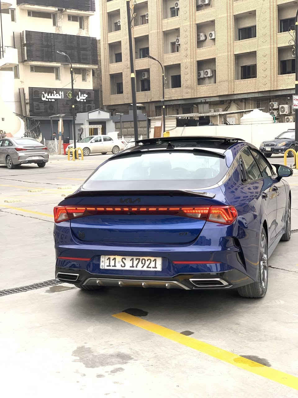 كي فايف فئة EX
أعلى فئه بـ K5
الموديل : 2022
ماشية 42

المواصفات :
* قيادة ذاتية عند المنعطفات.
    • خمس كامرات 
* رادار امامي مع مانع تصادم. 
* ⁠اتو بارك
* تحذير الخروج عن المسار. 
* ⁠داخل صاج
* مستشعر نوم السائق مع نظام 
* ⁠التوقف الآلي. 
* تحذير النقطة عمياء  .
* • سستم اناره داخليه
* نظام تحذير عند التقاطعات. 
* ⁠حساسات
* نظام تحذير عند تجاوز السرعة المحددة. 
* شاحن موبايل وايرلس. . 
* ⁠سستم صوت دمامات
* المرايا الجانبية قابلة للطي كهربائيا. 
* نظام الصوت 9 سماعات Alpine.
* ويل رياضي
* سقف بانوراما. 
* شاشه كبيرة 
* نظام الخرائط (GPS).
* المصابيح الأمامية LED. خمس عدسات 
* كشافات الضباب LED.
* المصابيح الامامیة متحرکة.
* دخول ذكي. 
* بصمة ابواب 
* تشغيل عن بعد.
* فتح الصندوق الخلفي مع حركة القدم.
* ذاكرة لحفظ وضعيات الجلوس للسائق. 
* المقاعد الأمامية كهربائية.
* المقاعد الأمامية تبريد وتدفئة.
* حساسات امامية. 
* حساسات خلفية. 
* مكيف خلفي 
* تدفئة ستيرن. 
* مانع تصادم خلفي.
* بلوتوث تلفون. 
* محدد سرعة. 
* نظام التشغيل والاطفاء الاوتوماتيكي .
* نظام بريك اوتماتيكي.
وبعد بيه هواي مواصفات 

حادثها فقط بارد بل صندوك صار بلنقل

تجي تفحص سونار 
رقم بغداد  ومكانه بغداد
  

‭***********
