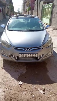 سياره الانترا 12 امريكي بيهه باب مبدل ومصبوغه حزام ضررهه جاملغ الامامي...