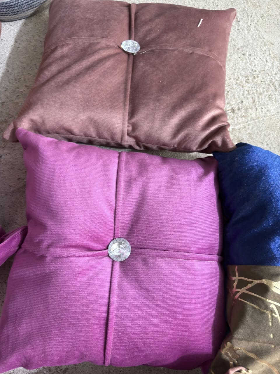 اللهم صل على محمد وآل محمد 

#موسم_الصيفي 

تم وصول كوشه ديباج جاهزه 

السعر ب4000 دينار 
 
#اسعار_مناسبة_جدا

#كل_هلا_بيكم🌷🌷
 
العنوان 📍

حي الصدرين الثانية خلف مدرسه حسان بن ثابت 

#توجد_خدمة_توصيل_داخل_قضاء_النصر
#للاستفسار_مراسله_الصفحة

#متابعة_حسابنا_الانستغرام

https://instagram.com/alii_hh90?igshid=NGVhN2U2NjQ0Yg==

#متابعة_البيج_الفيسبوك 
 https://www.facebook.com/profile.php?id=100063565641788&mibextid=ZbWKwL

#تابعونا_على_قناة_تيليكرام 

https://t.me/ali90hassan

#الموقع : 👇👇
https://maps.app.goo.gl/
zwWjN2RgJpc2G6k


**إذا كنت صاحب هذا الإعلان وتريد حذفه لأي سبب، رجاءا أرسل رسالة إلى الدعم الفني**