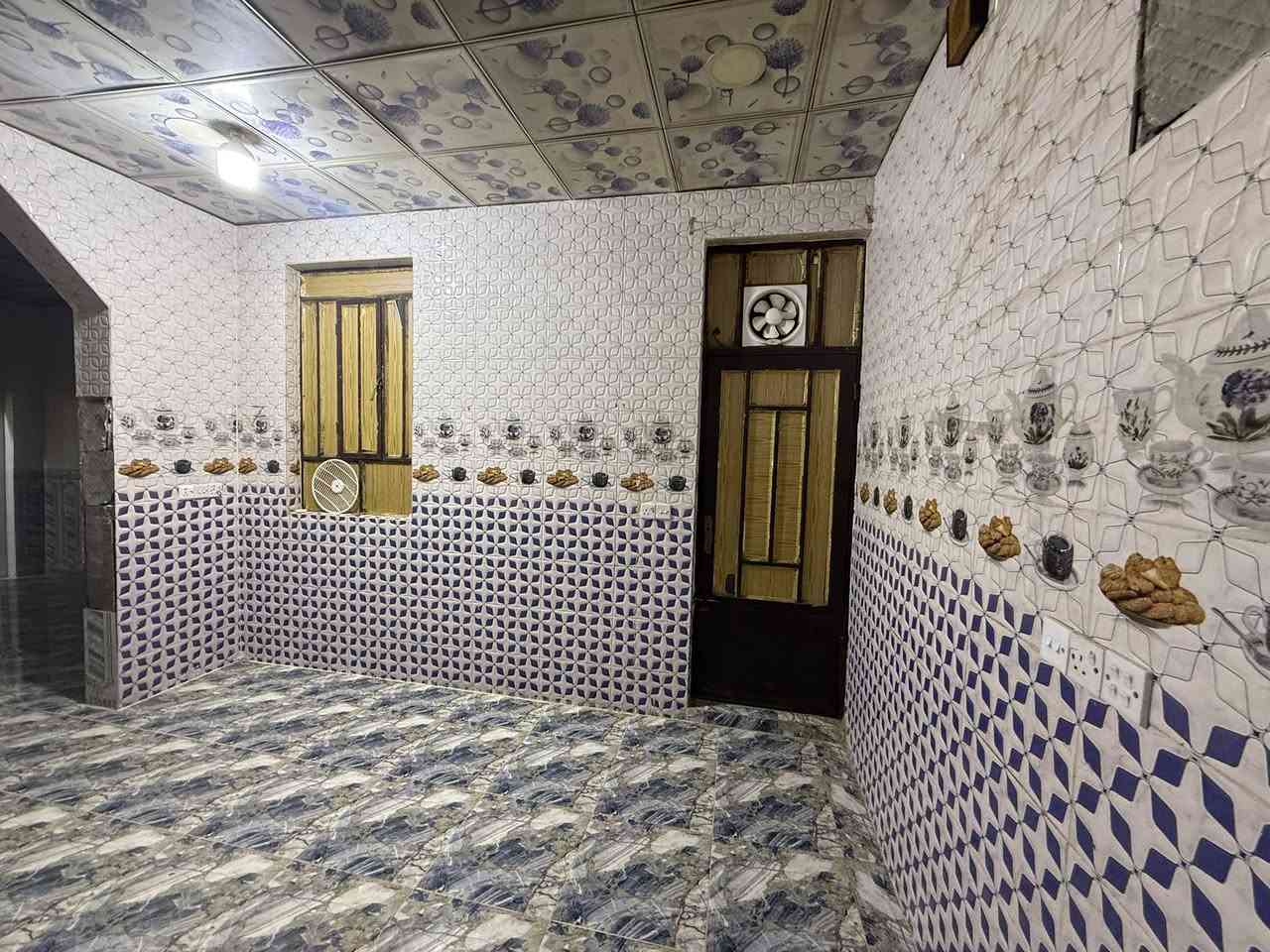 سلام عليكم ورحمة الله وبركاته شقه الايجار في ديوم 11الف مقابيل اسواق زوبعي غرفة نوم وصاله ومطبخ وديوان خارجي مثل ما موضح بل منشور سعر شقه 175 الاستفسار 
***********
***********
