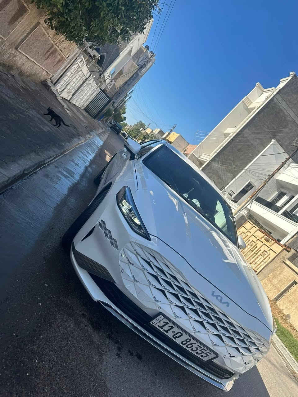 السلام عليكم k8 كادينزا
موديل2023للبيع
السعر 165 ماشية 38الف فقط
وارد كوري هايبرد ضرر جاملغ وبنيد وصبغ قبق الجنطة رش فقط الجاملغ نفس اللون  رقم بغداد انكليزي 
المواصفات مليانة 
كير موس 
مري شفط ورادار ونقطة عمياء واشاير 
كاميرات مليانه 
كشنات مساج وتدفئة وتبريد و كهرباء وذاكرة والخلفي Vip وتحكمات خلفية حتى المسجل والتبريد 
ستيرن تدفئة وكهرباء وشفتات 
شاشة متصلة وكار بلي 
مضخم صوت مضخم فول مرديان 
جنطة كهرباء 
بردة خلفية كهربائية وبردات جانبية 
اشارة لكزز لد نهاري وزنون بلادي 
ويل 18كروم 
شحن وايرلس 
تشغيل عن بعد قيادة ذاتية تحديد مسار 
اصطفاف مليانه 
كشنات مساج
مودات قيادة ايكو وسبورت 
اشاير داخل العداد الكيجات تجتل 
نشرة الدشبول والابواب روس رايز 
وبعد بيها هواية مواصفات 
مكان السيارة بالحلة مركز مدينة 
***********
اوتو هولد
