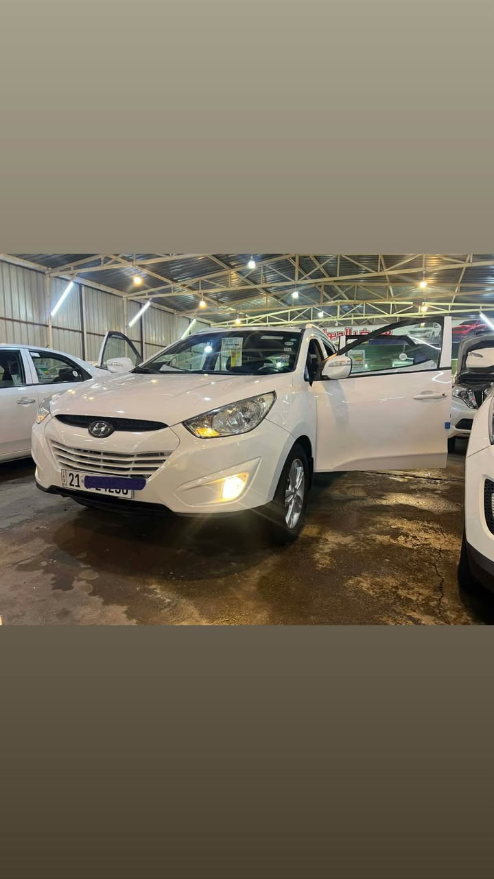 هوندا توسان خليجي محرك دوش 
موبايل***********
موديل2013
سياره بدون ضرر بدون صبع  بدون فتح بدون تبديل  بدون دواخل بيها مكانين تعديل
محرك مامفتوح كير مامفتوح لا صرف لابخار
مواصفات 
ويل كرووم
مرايه اشاره +شفت
بلاجكتور
كامرا بل مرايه
العدد سويج 2 بلادي
نضام cec
تخم تاير جديد صدر جديد بطاريه جديد تبريد تدفئ بشرط
سياره سنويه 2030هزاه براد جديد بسمي تحويل وكاله حاضر
مكان سياره كركوك استفسار*********** كركوك, العراق
