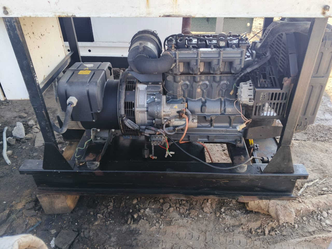 مولد لستر بتر انكليزي 4 بستم للبيع راس التوليد 17 ونص العنوان بغداد ابو غريب 

للاستفسار والاتصال ع رقم الهاتف *********** 
 او مراسله الصفحه
