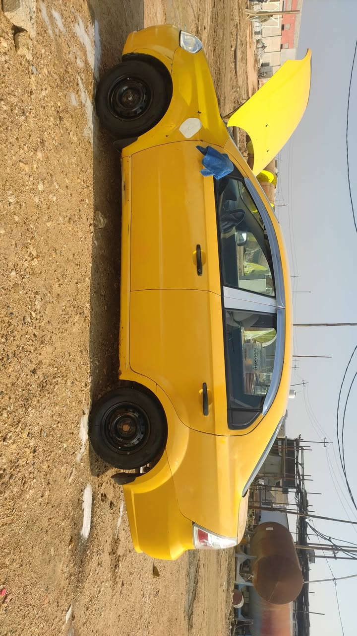 السلام عليكم افيو موديل 10 مفتوح 1400 سنويه 28 مشروع وطني مكان السياره السماوه السعر 46 بمجال حق الجيه حداديه 90% تخم تاير قبل اربعه ايام شديتهم فقط تبريد مو شغال ماكينه شرط***********
