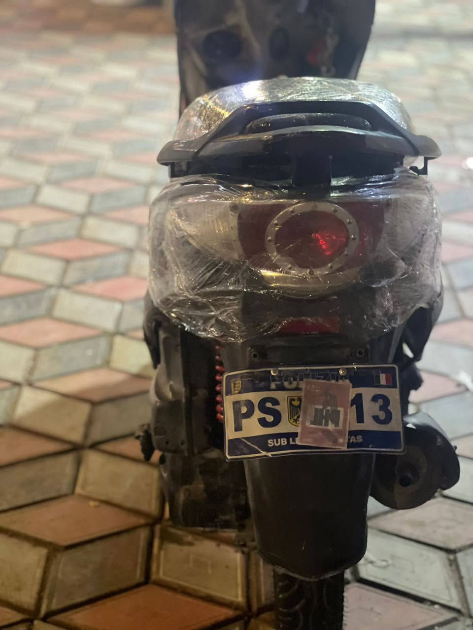 سلام عليكم
دراجه كامكو نضيفه مجفته مروه وحده تجفيته مضبوطه كلش✅

كلشي شغال بيها سلف هندر وكهربأيتها شرط عل فصح❗

دراجه شلعه ومعدل كلش زينه💨🔥

السعر 350 وبيها مجال بسيط👌🏻

تواجد ماسنجر👥

واتساب هذا رقمي ***********🫱🏽‍🫲🏻
