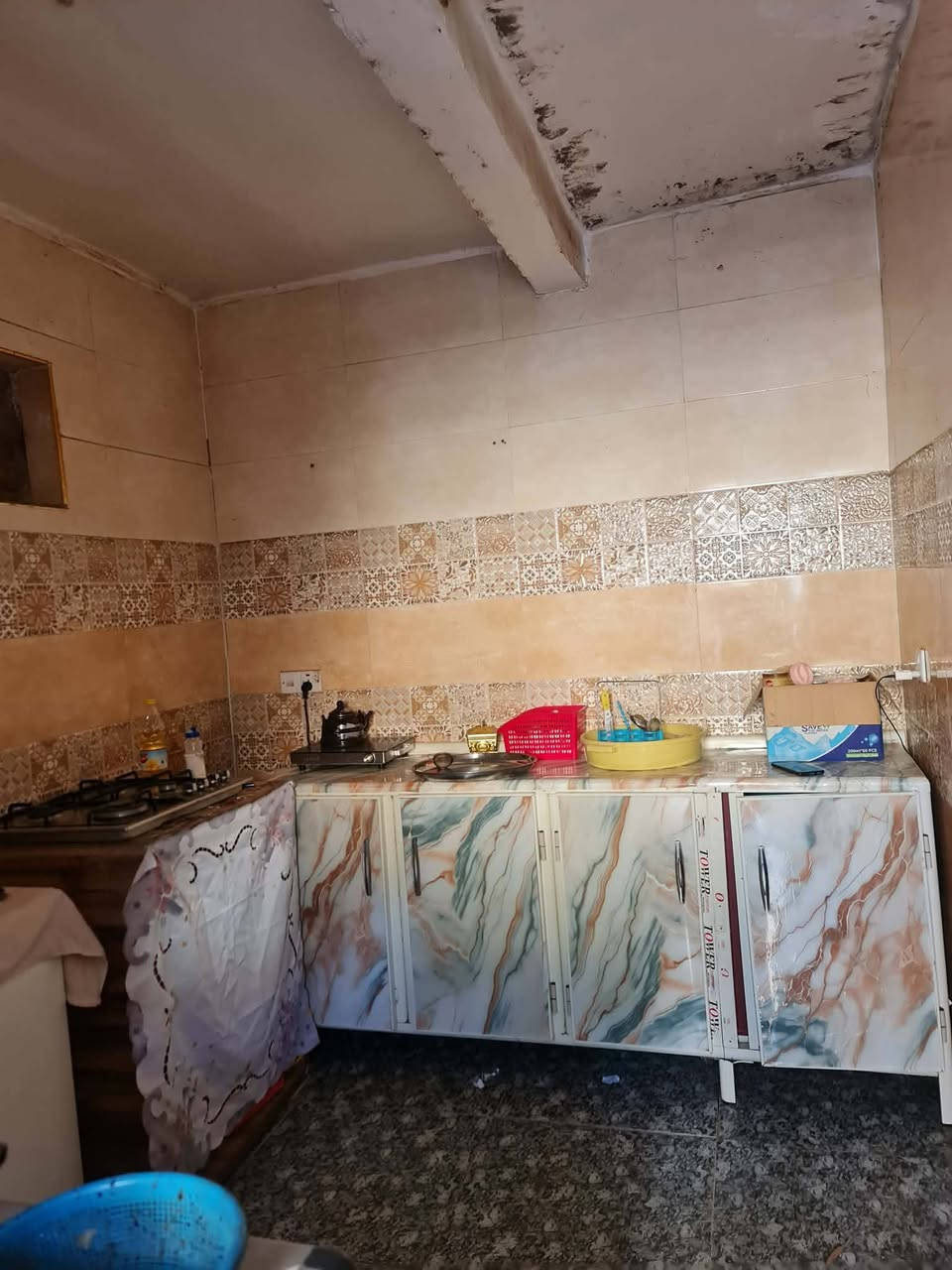 بيت للايجار مكانه حي الوحده خلف مركز العسكوري ايجاره ٢٢٥
رقم صاحب البيت ***********
