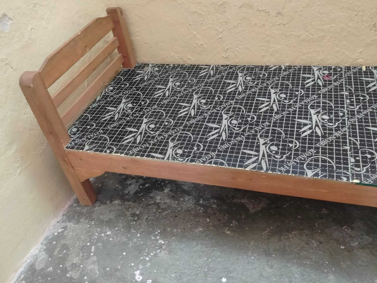 السلام عليكم تخت نفر جديد لوك مستعمل بس شهر سعر 50


**إذا كنت صاحب هذا الإعلان وتريد حذفه لأي سبب، رجاءا أرسل رسالة إلى الدعم الفني**