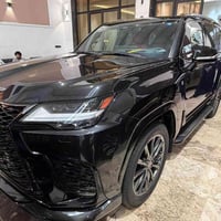 لكزس 2025 أف سبورت وان Lx700h  رقم بغداد زيرو. ساز بغداد  5 راكب فول م...