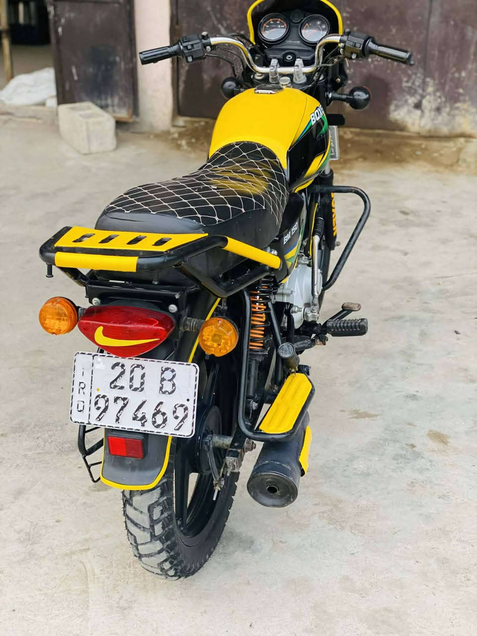 سلام عليڪم بوكسࢪ موديل 21للبيع او مࢪاوس مرقم باسمي ڪفاله عامه مكينه مامفتوحه جيب فيتࢪ وياك وتعال  مكاني بعقوبه تقاطع لساده ‏‪***********‬‏
