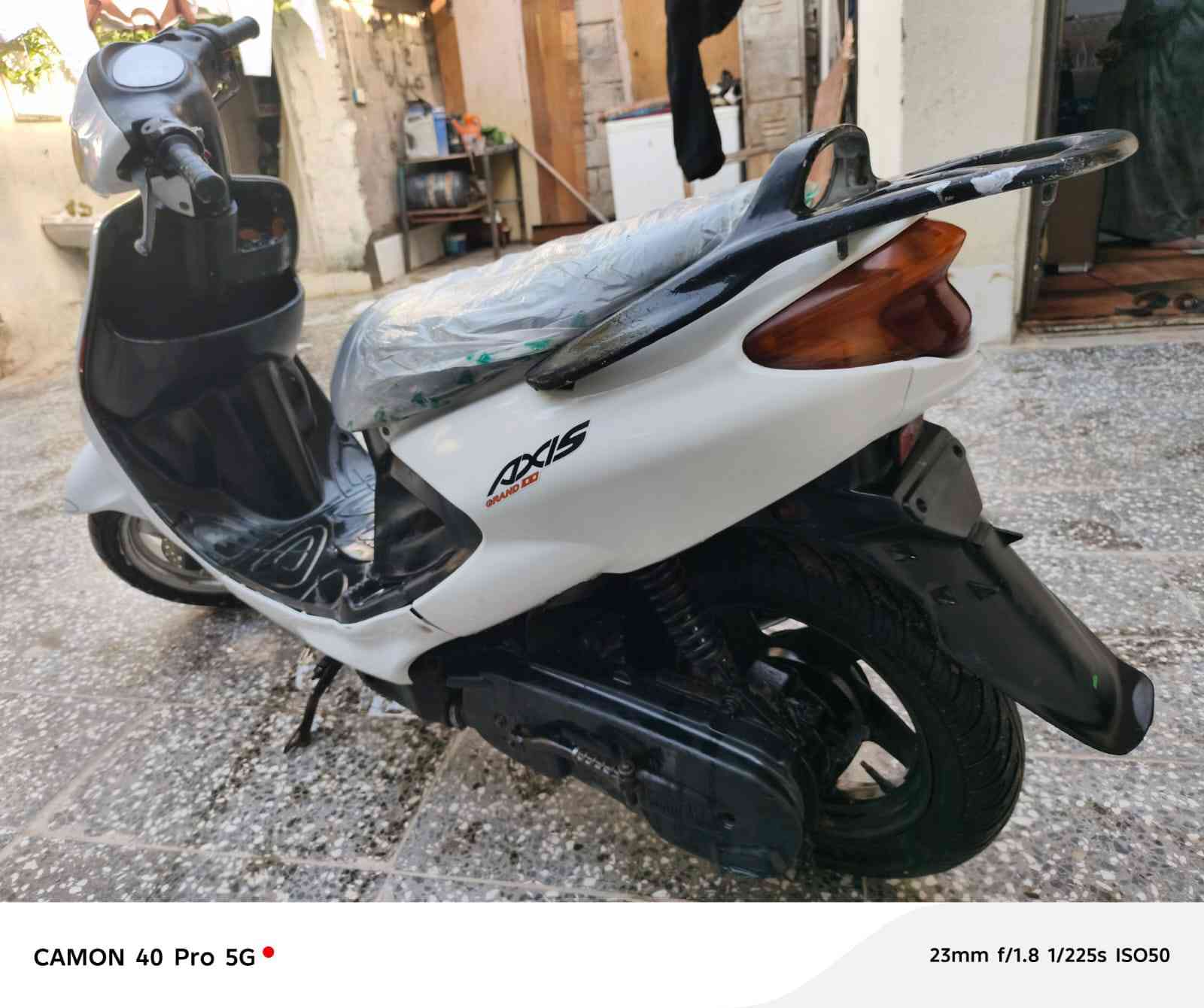 السلام عليكم
دراجه للبيع كلها شقاله ( اشاير - لايتات - هورن)
الدراجه فول نضافه//لأن كلها جديد شرط كارتون 
التشقيله بس شممهة هندر // دكه هندر 
**السلف عدك الدكمه مدري واير يشكل 

مكانهة كرمه علي شارع ابو صخير 
رقم الهاتف ***********
السعر 280      //...
