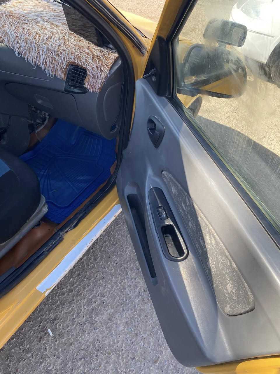 سلام عليكم طيبه موديل ٢٠١٥ سياره حلوه وجاهزه مكينه كير تبريد خير من الله رقم بغداد تحويل بيها صبغ مكاني تاجي السعر ٣٦وبيها مجال رقم الهاتف ***********/***********
