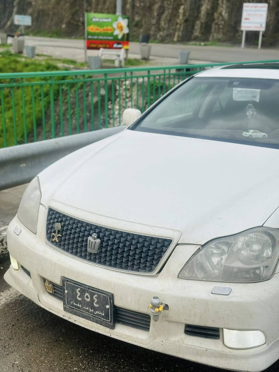 ١٨٠
‎بڕاوە 
٢٠٠٧
ویل دینگە 
کوشن هیتەر 
کوشن کارەبا 
کوشن جڵد 
شاشە
کامێرە 
تەعدیل سورعە
تەحەکوماتی سەر سوکان 
چوار دووگمە 
سڵایت
ئاوێنە شەفت 
بەصمە رەصاصی 
دوو بەصمە 
کێڕو مەکەینە و دوڵکە بەشەرت 
کارەبای مەزبووت 
کامل مسروف 
چوار تایەی لۆک لۆک 
چوار دەبڵی ڕۆیاڵیشی بۆ داندراوە 
***********
