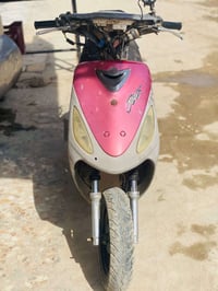 اسلام عليكم دراجة منغولي للبيع الدراجة ما مفتوحة والمكينة نضيفة وناعمة...