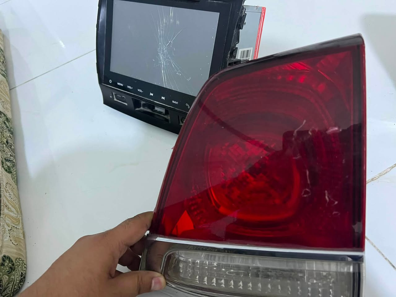 يا الله زوج بگ لايتات جكسارة موديل 10 + مسجل شاشة للبيع الغراض بلاديات مال شركة الشراي يتصل واتساب ***********
