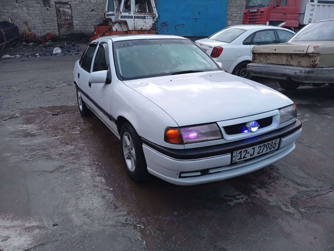 اسلام عليكم فكتره للبيع حجم 20موديل 94سنويه عضم صبغ شركة ألسعر 38وبيه مجال بصيط  الستفسارعلى الرقم ***********أسيا***********
