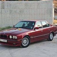 بي ام دبليو • BMW 525i • بي ام 525 • فتحة سقف • بجم عريض • سيارة نظيفة...