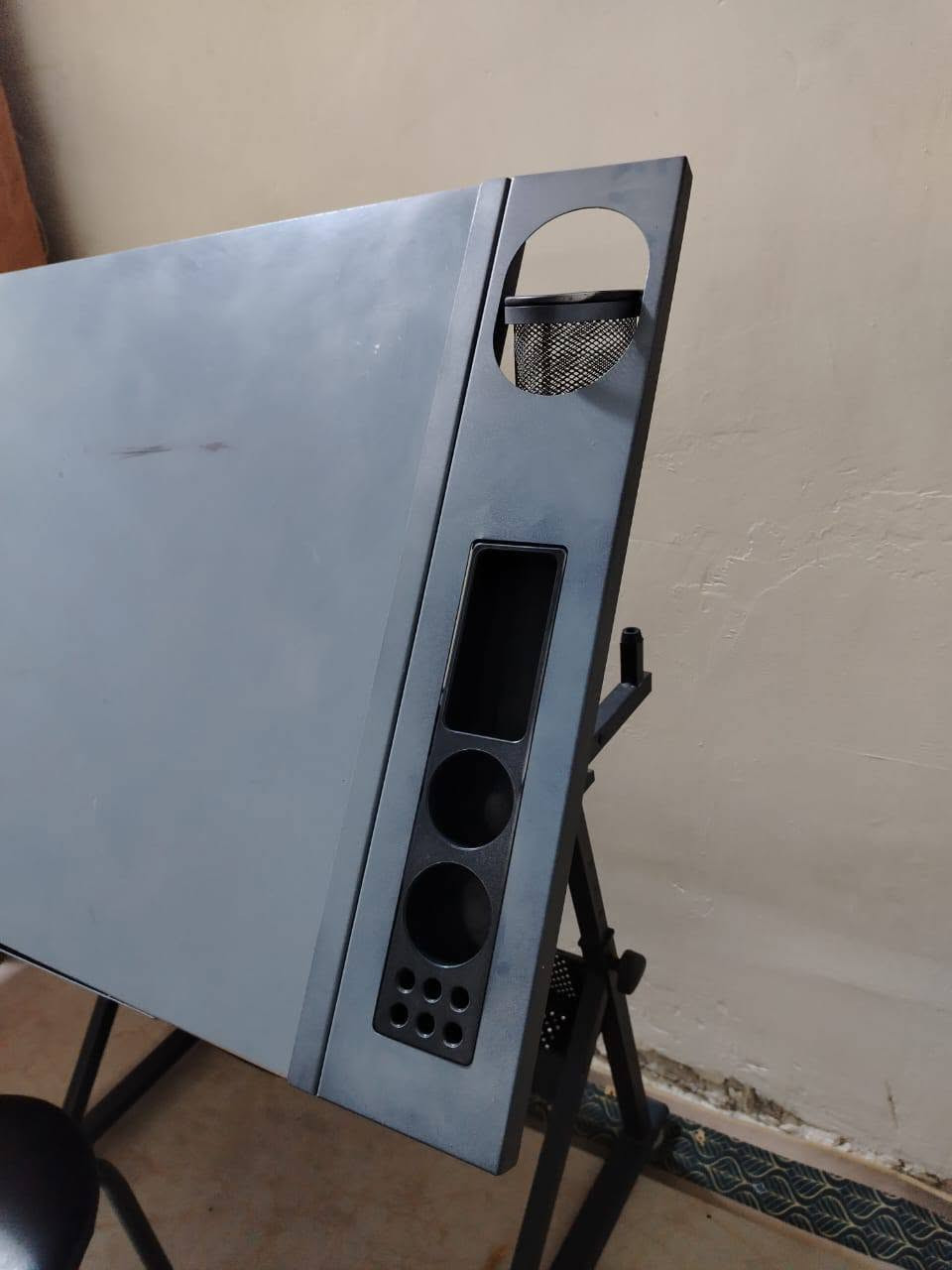 جربايه نظيفه للبيع السعر 100
ميز رسم نظيف السعر 125

العنوان الكوفه قرب مسجد السهله ***********0فقط واتساب

