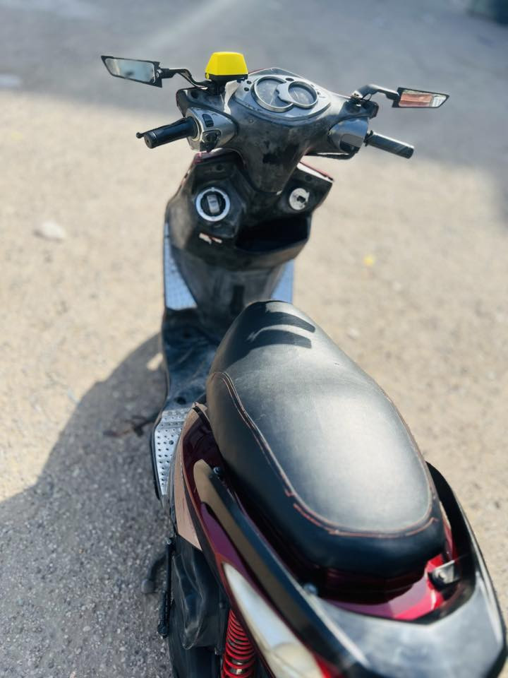 سكنس فحل نوزل خطين  موديل 2012 ياباني قبق نفخ  ستاند حساس دراجه معدل يخبل صوت ناعم كفرات  مستبدله تايوان ولقديمات موجوده كهربائيات كلها شغاله عل فحص اي نقص ماكو بيها كامله بيها امرايات ام الاشاير دهن امزويل بانزين محسن دراجه خرسه نكره سلف وهندر بكل وقت
عنوان بغداد العامريه ٨٥٠ بيها مجال
***********
