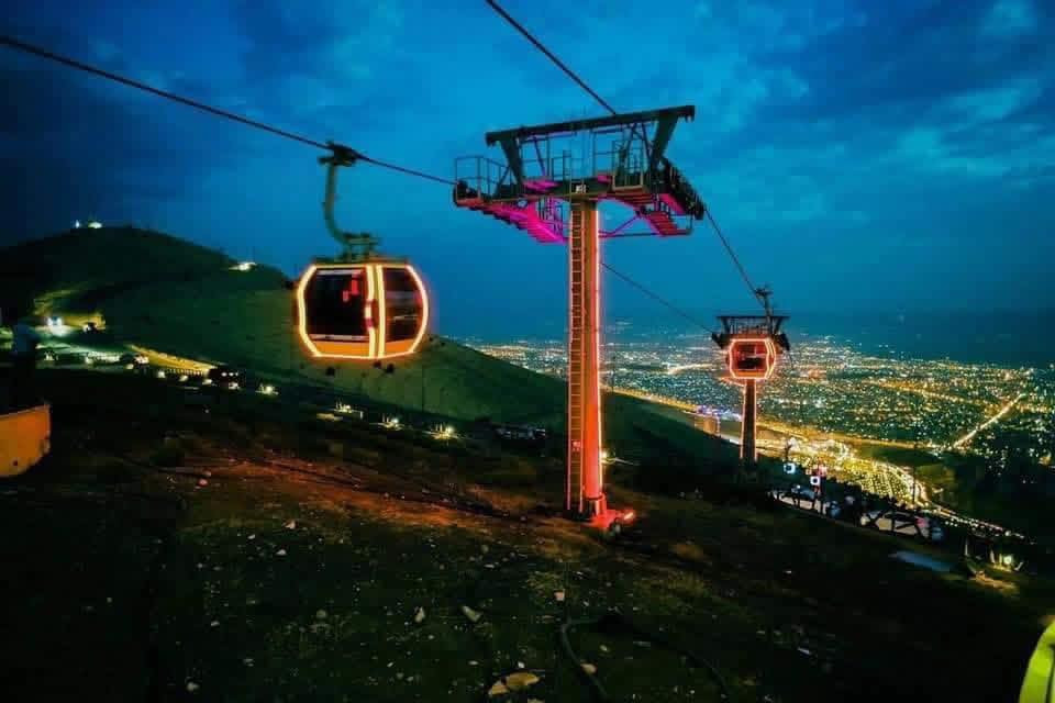 اختار صح تتونس صح  #النفر  70 الف فقط ✅

تعلن شركة الهتون عن رحلة إلى مدينة السليمانية في يوم الاثنين القادم 4 ايام  ومبيت 3  #ليالي 🔥🔥

🎈🎊 تحت شعار منريد أرباح خلي الناس ترتاح🎊🎈

#الانطلاق : فجر الاثنين ( يعني الاثنين الصبح احنا بسليمانية ) 

برنامج الرحلة : 
🟦 فاملي مول + مدينة العاب چافي لاند
🟪 مصيف دوكان + حديقة بارك آزادي او شارع سالم
🟥 بارك هواري شار او سيتك 
🟨 التبضع في سوق السليمانية ومن ثم العودة الى مدينة بعقوبة 

مثل ما عودناكم دائما سفراتنا مميزة والاجواء ولا اروع 
 🔴 كادر سياحي ممتاز 🙆‍♂️
 🟢 باصات مكيفة 🚌

للحجز و الاستفسار يرجى الاتصال على الرقم ادناه
*********** 

تاريخ الرحلة 9 / 2 / 2026
