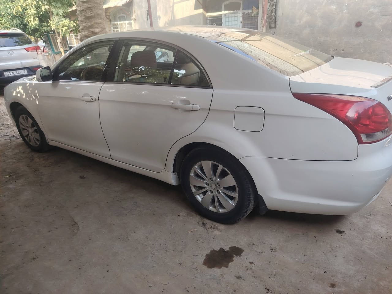 السلام عليكم
لبيع
السعر ٧٠ بيها مجال 
هوتاي موديل ٢٠١٤ محرك وكير محور كامري ابو الجف نضيف كير اوتماتيك كهربائية شغله تخم تايرات جديد باتري جديد تبريد نقص غاز وتدفئه شغله صدر نضيف سياره بلادي رقمه بغداد دولي سنويه ٢٠٣٠ بسمي مكان التاجي ***********
***********
