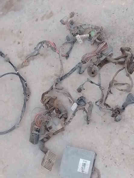 سلام عليكم حياكم الله شباب الجميع 
(1) عندي ضفيره وعقل كورلا كامله حد لقاعدة الفيوزات 
(2) قمجي كير عندي اوتو شغال تجي تفحصه كدامي 
للتواصل والاتصال *********** حياكم الله الشرايه
