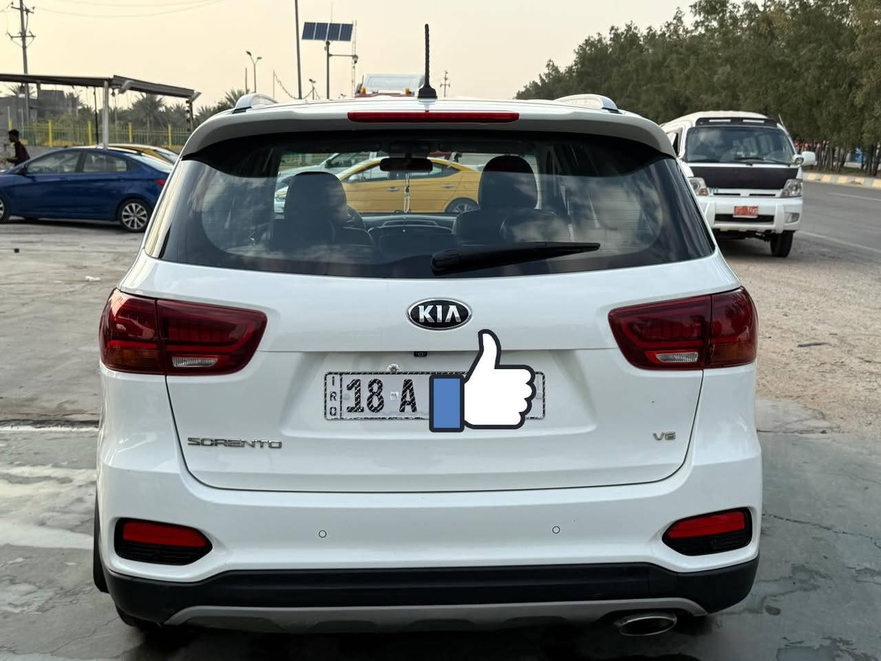 السلام عليكم
سورينتو ٢٠٢٠ خليجي ٦سلندر السيارة نظيفة بيه شي قليل تلحيظ بالبنيد وبارد قليل بالباب الخلفي عكس السايق السيارة ماشية ١٢١ الف ومثل ما كدامكم بالصور ورقمها بابل 
للتواصل ***********
