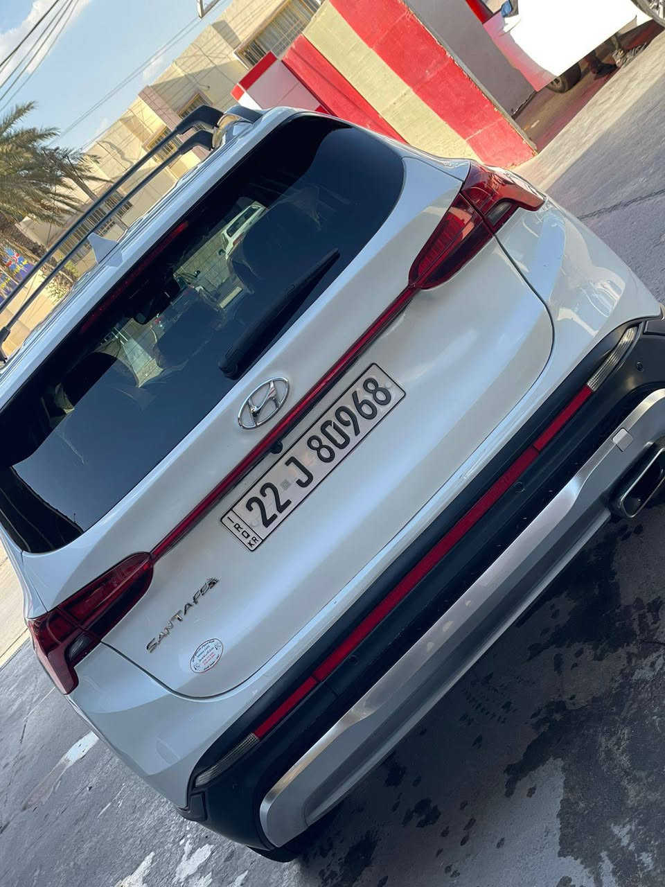 للبيع سيارة سنتافي بيضاء اللون فئة بلاك توب
موديل 2022
المحرك 2500. GDI
ماشية 42 ميل قابل للزيادة 
المواصفات 
نظام البصمة 
تشغيل عن بعد 
جنطة كهربائية 
كشنات تدفئة 
كشن السائق كهربائي 
تحكم ستيرن
كروس مثبت سرعة 
تحديد مسار 
النقطة العمياء
شفتات قيادة 
ثلاث وضعيات قيادة 
رادار امامي وجانبي وخلفي 
هاند بريك كهربائي 
الگير بنظام الأزرار 
قيادة ذاتية 
شحن موبايل لاسلكي 
اوتوهولد 
التبريد قطعتين 
اللايتات لدات 
الدشبول مطعم بالفايبر كلاس 
طي الكشنات الخلفية كهربائي 
نظام الترحيب 
شاشة تدعم نظام الكاربلي 
وغيرها من المواصفات 
الصبغ
قطعة واحدة صبغ فقط (الجنطه)
السيارة بدون ايرباك
السيارة جاهزة وبدون اي نقص
السعر   210 ورقة قابلة للتفاوض
البيع حسب رغبة المشتري اماً وكالة او اعتراف بالمرور 
مكان السيارة/النجف
***********
