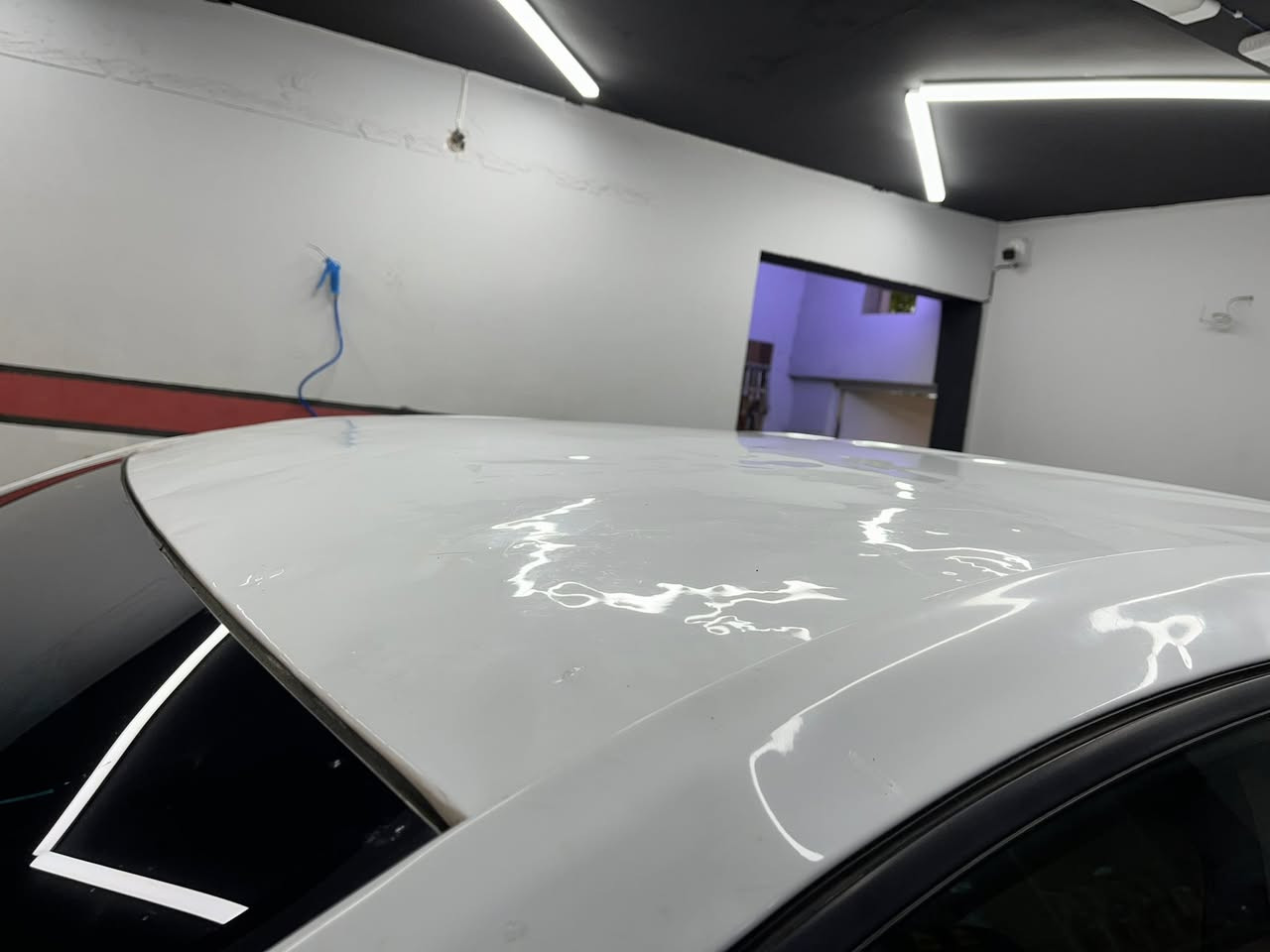 Chevrolet Equinox 2021
شوفرليت ايكونيكس 2021 لون ابيض 
رقم اربيل مكان السيارة الموصل 
جميع التفاصيل موضحة بالمنشور 

السيارة ماشية 63 الف ميل 
محرك 1500 تيربو 

رادار امامي - تحديد مسار - تبريد خلفي قطعتين 
دواخل مخمل لونين  - بصمة تشغيل وابواب - كشن السائق كهربائي - الهاند بريك (السايد بريك) كهربائي
وباقي المواصفات المعروفة بالسيارة 

الحادث خلفي وجانبي .. صبغ ثلاث قطع ، جاملغ خلفي وباب السائق وجاملغ امامي
البوند وباب الصندوق تبديل اصلي نفس اللون
القمارة ما مصلحة والضرر موضح بداية السقف فقط 
ايرباك الستيرن سليم 
السعر 135 ورقة قفل  

3GNAXHEV1MS119801
رقم الشاصي 

***********
