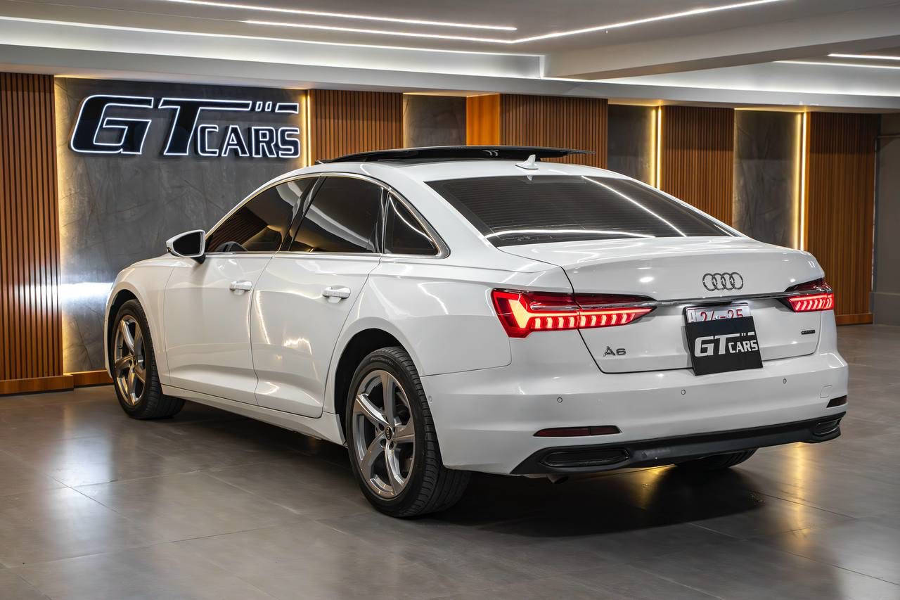 Audi A6 Quattro 
٢ قطعة صبغ جملوغ خلفي و باب خلفي بدون ارباك 
موديل: 2024
ميل44.000
$28.000:السعر
***********☎️
