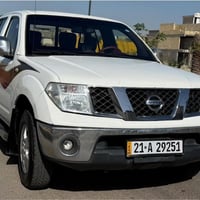 بيك اب نافارا 2009 كير عادي كامرا مع البك السيارة مصبوغة عام سونار ماع...