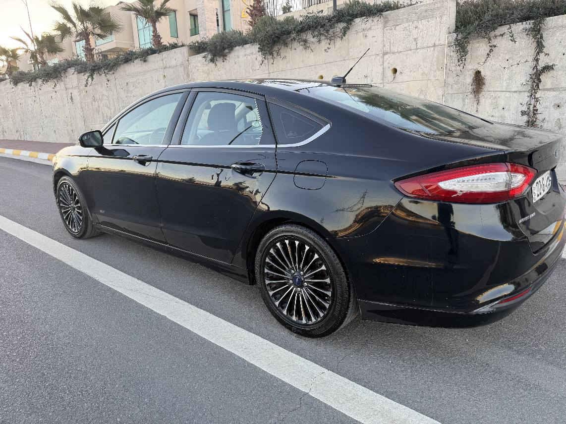 ماشااللە 

ڤۆرد :-فیوژن
مۆدێل :-2016
مواسەفات :-SE
مەکینە :-5-2 مەرغوب
دوو کوشنی پشەوە:-کارەبا
کۆدی :-دەرگا
سویچ:-شقارتە
سنوق:-بەسمە
کامێرە:-دواوە
حاسە
تایەو ویلی :-گەوەرە
لایت :-لید
تەحکوماتی؛-سوکان

زۆمواسەفاتی تر
 
سەیارەکە پێشو دوای کەپسە 
سێ پارچە و دو پەڵەی بۆیاخە 
بێ ئیرباک و بێ ناو گرت

بە ناوی خۆمەوەیە 
گێڕو مەکینە و تەحویل غرامە بە شەرت

سەنەوی و ژینگەو ڕێگاو بانی تازەیە 

*********** السليمانية, العراق
