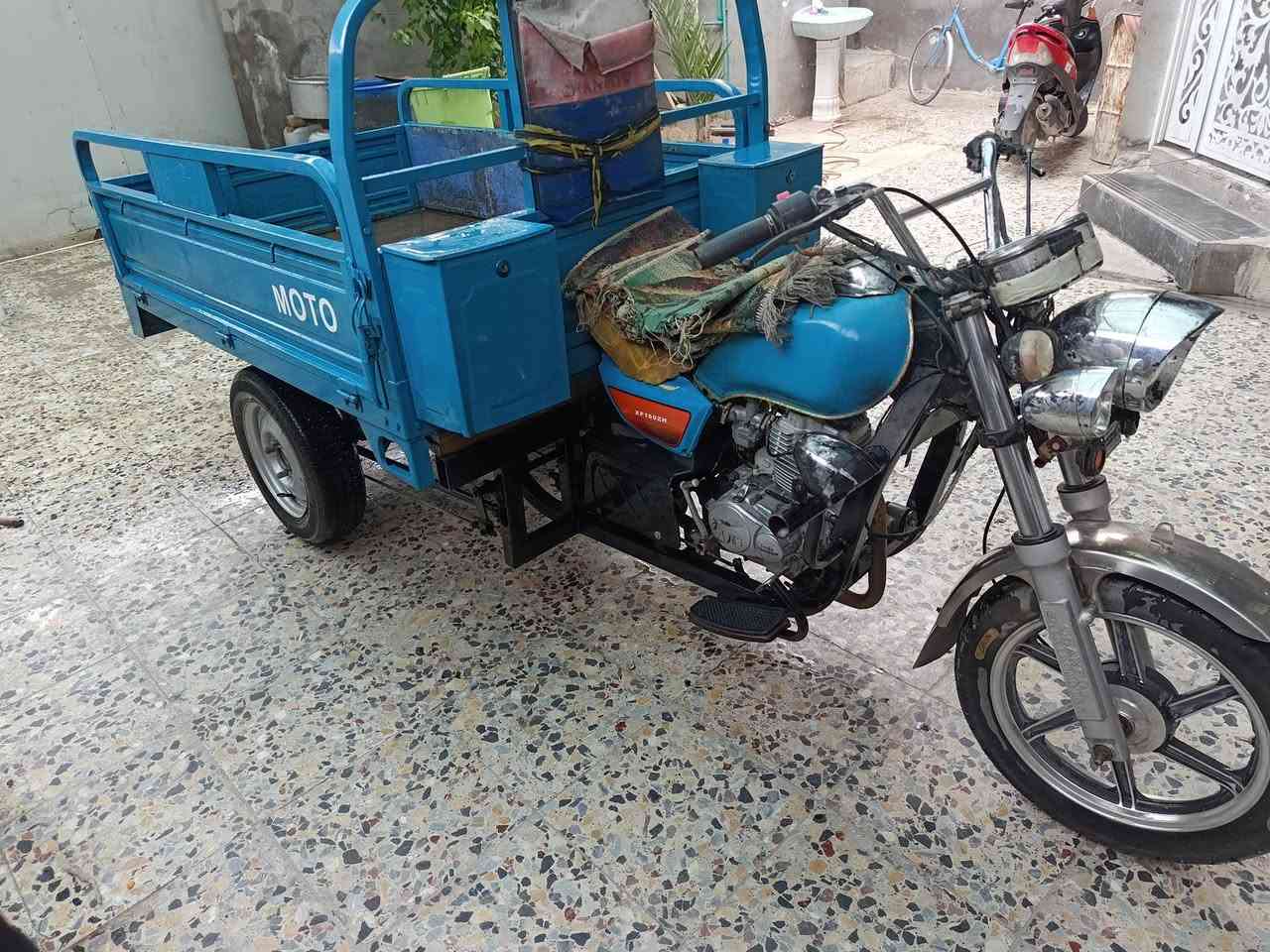 السلام عليكم شباب ستوته كربلائيه  للبيع موديل22 ستوته مكفوله شاصي ركبه بيه خيط تبخير ستوته نضيفه كهربائياته يرادله ترتيب اصولياته كامله اوراقه موجوده السعر (1750) وبيه مجال المكان البصره الزبير رقم الهاتف ***********
