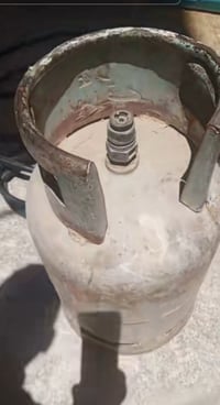 قنينة غاز • للبيع