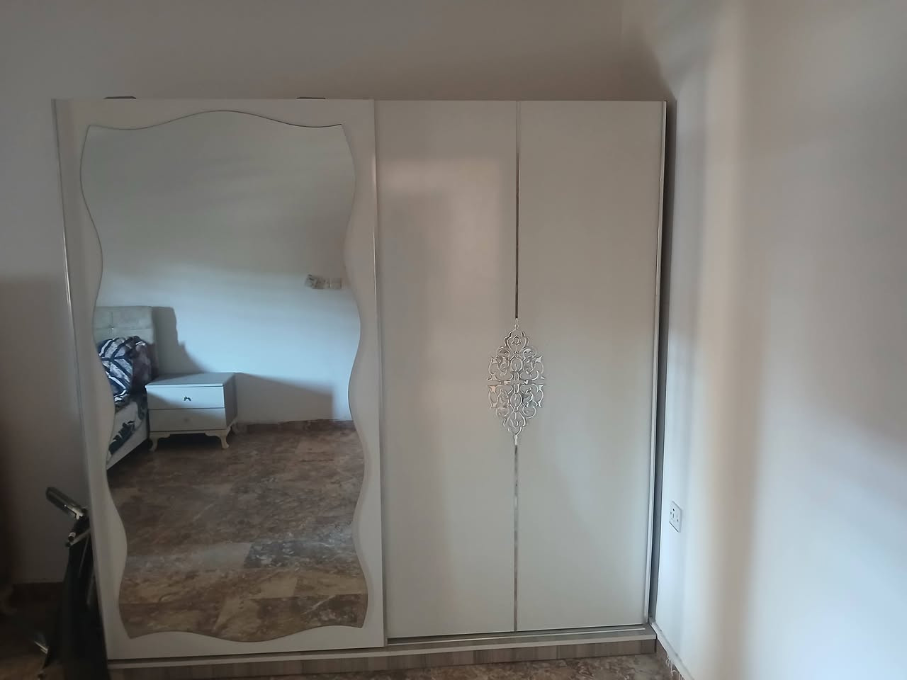 غرفه اخشاب ماليزي سلايت للبيع جديده مع دوشك جربايه السعر ٥٠٠ الف بيها مجال للشراي مكلف بلنشر


**إذا كنت صاحب هذا الإعلان وتريد حذفه لأي سبب، رجاءا أرسل رسالة إلى الدعم الفني**