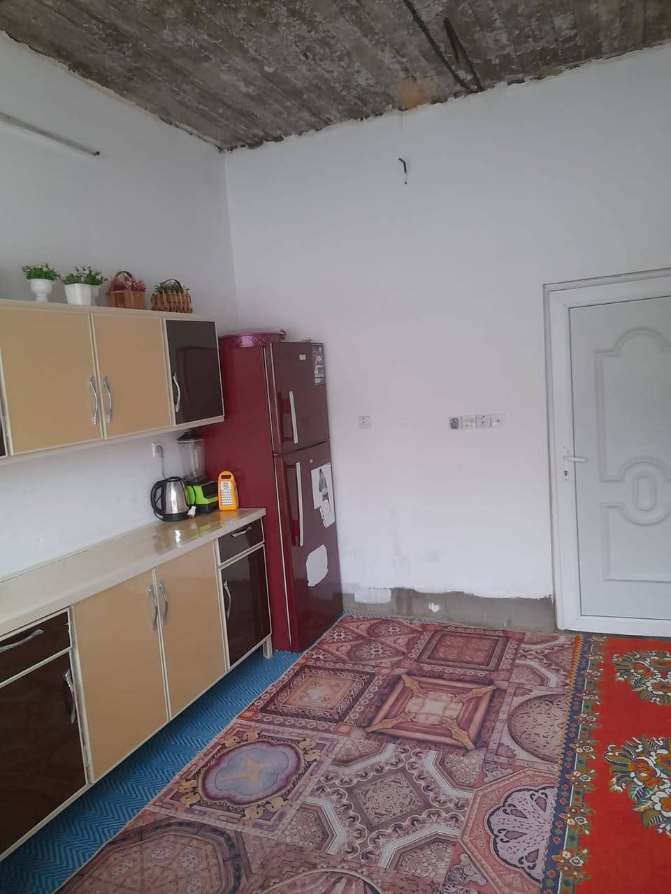 يعلن مكتب ابو يحيى لتجارة العقارات في محافظه كركوك قضاء الدبس  عن بيع   بيت سكني في المعسكر  بالقرب من بيت عماد باغوان مساحته  ١٦٠ متر خدمات   ماء وكهرباء تبليط يتكون من ٢غرفة نوم وهول واستقبال وصحيات ومطبخ  السعر على الخاص  والسعر مناسب  ورخيص جدا  وبي مجال  كما موضح بالصور أدناه 👇👇👇👇👇 للتواصل عبر الأرقام التاليه

*********** يحيى الحمداني ابو عبدالله

*********** ابو يحيى

*********** يحيى الحمداني ابو عبدالله
   ( التوفيق من الله و للجميع) جميع الأرقام  واتس اب

ملاحظه
دوام المكتب من الساعة التاسعة صباحا لغاية الواحدة ليلا للتواصل على الأرقام المذكوره اعلاه ☝️☝️☝️☝️☝️☝️
