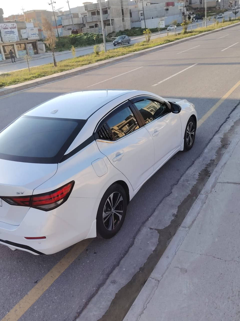 نيسان سنترا 2023 SV+
محرك 2000 دوش شرط

كير شرط 

لون ابيض صدفي 

داخل اسود  سستم كاربون فايبر

بصمه تشغيل 

بصمه أبواب 

تشغيل عن بعد 

تحكمات ستيرن 

رادار 360°

رادار امامي وخلفي وجانبي توقف ذاتي 

حساسات مري جانبيه نقطه عمياء 

قياده ذاتيه مثبت سرعه  

تحديد مسار 

شاشه كبيرة كامرة +شاشه اعطال 

وضعيات القيادة  (ايكو،  نورمال،  سبورت) 

حجر بيئه بلادي 

تدفئه كشنات هيتر 

تدفئه ستيرن 

مانع انزلاق 

ويل كروم 

بك لايت لد 

ممشه 50

سنويه 2031

 هزة فحص  2026 شهر التاسع 

حادث سطحي قطع وحدة نص بنيد بدون داخل

رقم أربيل باسمي تحويل ثاني يوم سونار موجود

تفاصيل خبرني وبي وتساب 60770 077585


**إذا كنت صاحب هذا الإعلان وتريد حذفه لأي سبب، رجاءا أرسل رسالة إلى الدعم الفني**