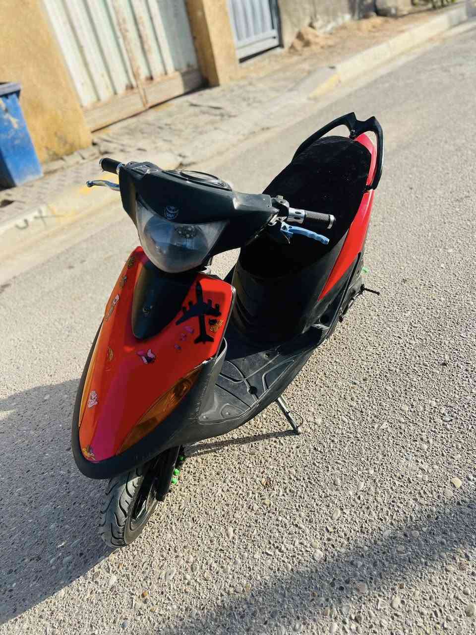 سلام عليكم شباب دراج ماكس عدله شوفت عنك شلعه ومدل فول صالنصه FMمكاني مكاني سيطرت حي الصناعي مقابيل أسواق ادعمي السعرر 475وبيه مجال +المو شراي لا يرأسني اخيكمم رقمي ***********
