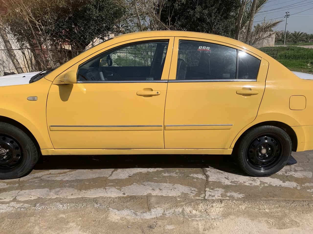 سلام عليكم للبيع شيري A5 موديل 2011 سنويه ساقطه صارلهة 20 يوم تحويل مباشر كير ومحرك كامري ابو الجف 
السعر 43 بيهة مجال قليل
***********
