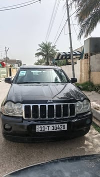 جيب ٢٠٠٨ للبيع أو مراوس بسيارة تكسي 07709203613 مجدد لسنة ٣٠نواقص بسيط...