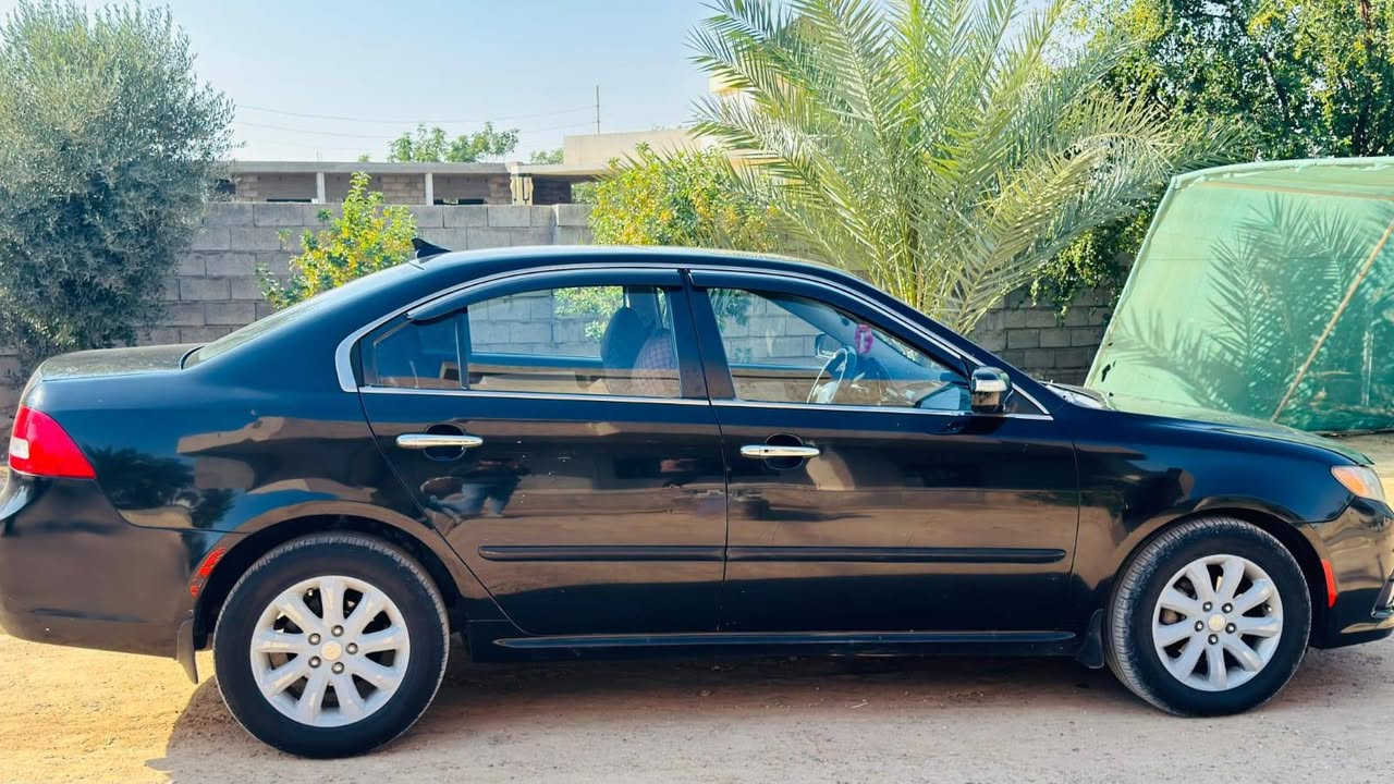 السلام عليكم  كيا اوبتما موديل 2010 رقم اربيل سنويه جديده تحويل ثاني يوم محرك 2700  كير محرك  تايرات باتري كهربائيات ماتحط عليها الف دينار السياره بأسمي
يرهم مراوس وفرق المكان صلاح الدين العلم

السعر. 110 وبيها مجال 
***********
