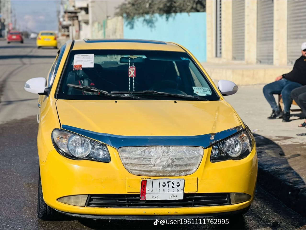 السلام وعليكم افانتي فول موديل 2009 هيئه وغرامات صفر بسمي سياره جاهزه 
السعر 95 للاستفسار الرقم ***********
