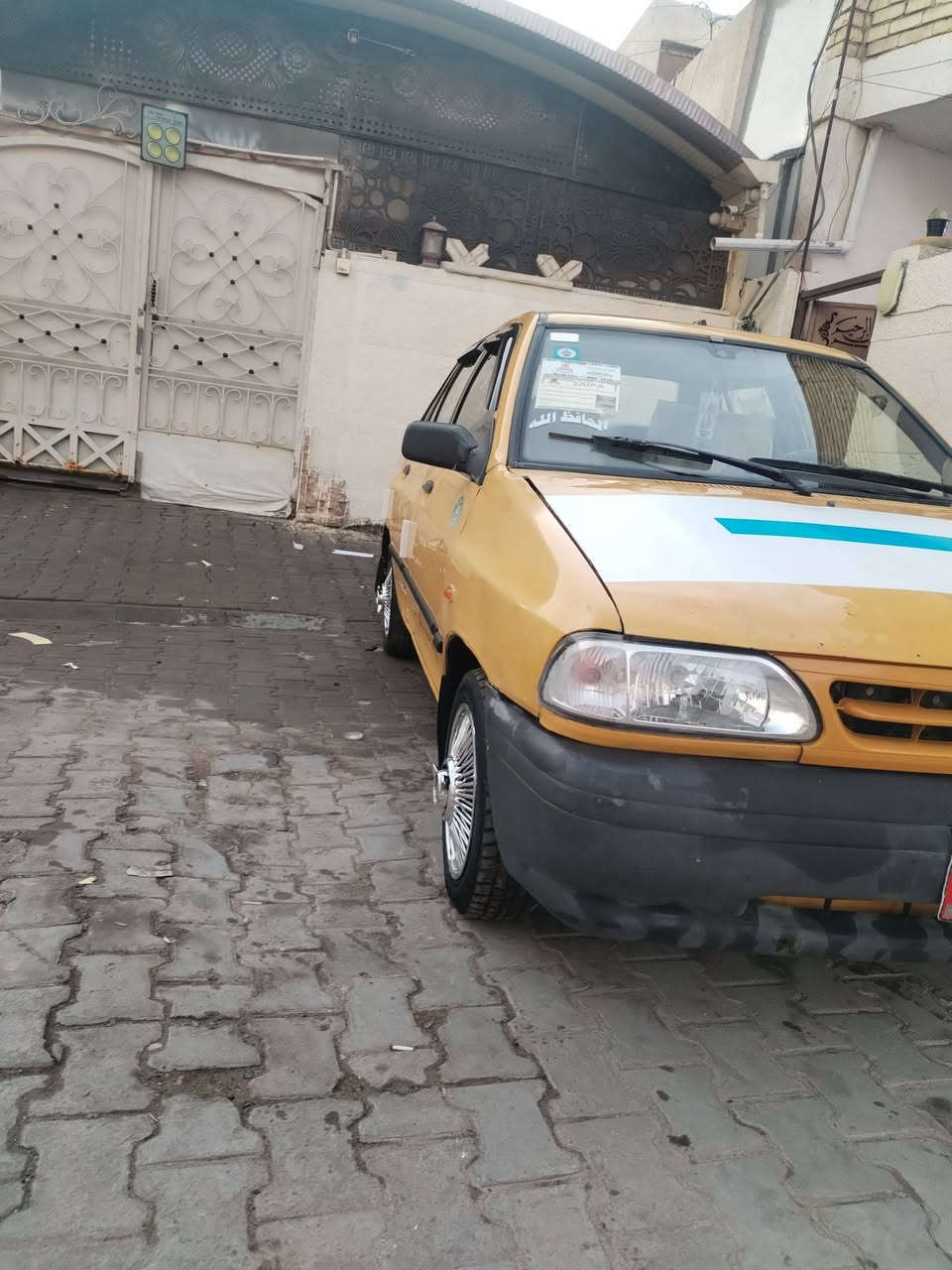 سلام عليكم سايبه البيع 2012سياره جاهزه كبل الشارع السياره مصلحه خيسات طخه بل جامغ الخلفي مكينه وكير خير من الله صدر حلوه كهربايات شغاله سنويه29 مصفره ربع ما عليه رقم انكليزي السعر 28وبيه مجال تحويل موباشر مكاني السياره بغداد شعب حي اور رقم *********** رقم وتساب ***********
