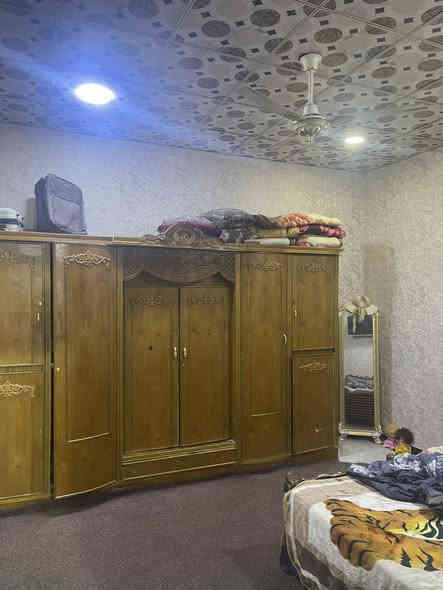 بيت للبيع المساحه 100متر الواجهه 10والنزال 10زراعي سند 25العنوان طويريج الرشيده فرع البو حساني السعر 53مليون الاتصال ع الرقم ***********
