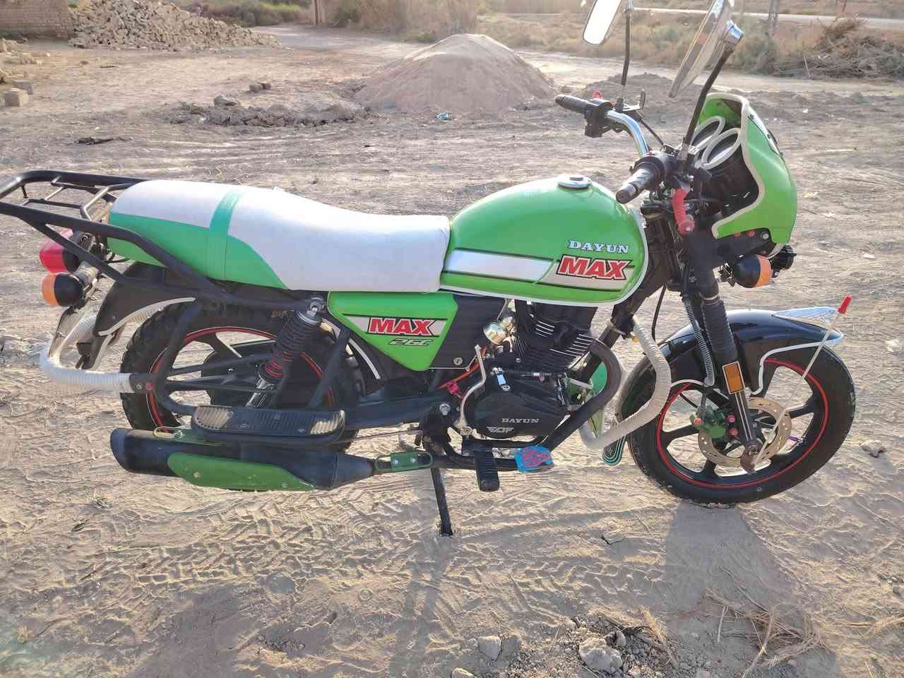 سلام عليكم دراجه للبيع دراجه دايون نفخ رقم انكليزي دراجه مكفوله موديل 23 نضيفه محرك 200 مكانه المثنى قضاء الرميثه قرب صيطره العارضيات مامتواجد عل فيس هاذه رقمي ***********
