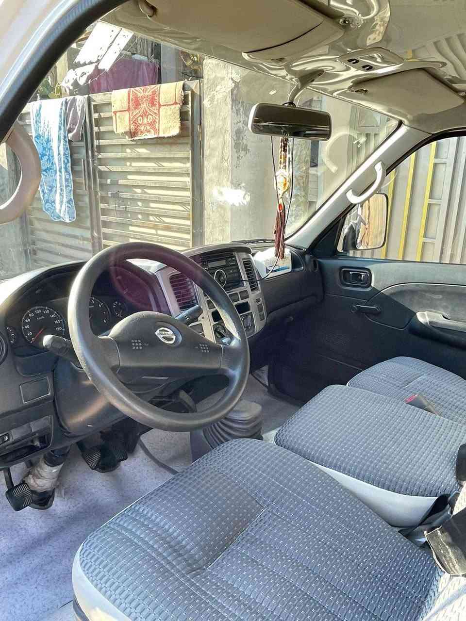 السلام عليكم نيسان يورفان 2012 مكفوله كفاله عامه ما عده  بارد خفيف موضح بل فيديو مكفوله من كل شي  عنواني بغداد الستفسار الرقم ***********
