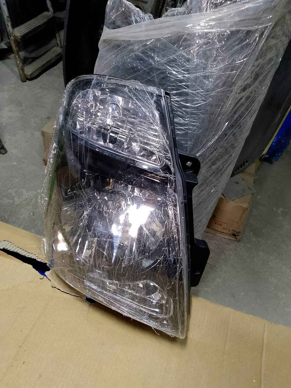 محلات ابو عادل
 لبيع الادوات الاحتياطيه للسيارات الكوريه 
كيا     بنكو    بريجو.    ام عيون    فونتيرا.    بنكو 3
 بغداد كسره عطش 
الفرع الرابع قرب مطعم باسم
 توجد خدمه توصيل 
***********
