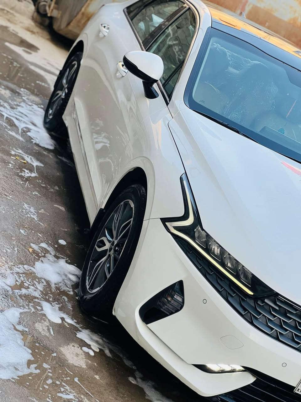 السلام عليكم
سيارة k5 موديل 2023
السعر 210
وكالة نيم
بنوراما
السيارة كفالة عامة من الصبغ والتغير
رقم اربيل السنويه باسمي تحويل مباشر
مواصفات معروفه
كشنات جلد
كشنات تدفئة
السيارة داخل بيجي
مري شفط
قطعتين تبريد 
حساسات امامي خلفي
5 وضعيات قيادة
السياره فول مواصفات 
ماشيه 70 الف
السيارة حيل نظيفه على ايدي
وبيه بس ملاحظه بسيطه 
رقمي ***********
